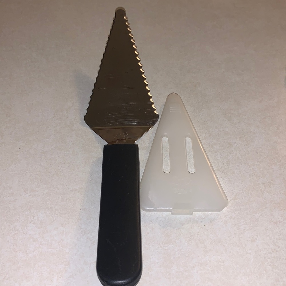 The pampered chef slice N serve